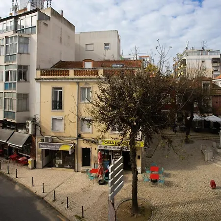 Spacious Two Bedroom In Apartman