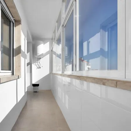 Apartman Spacious Two Bedroom In *